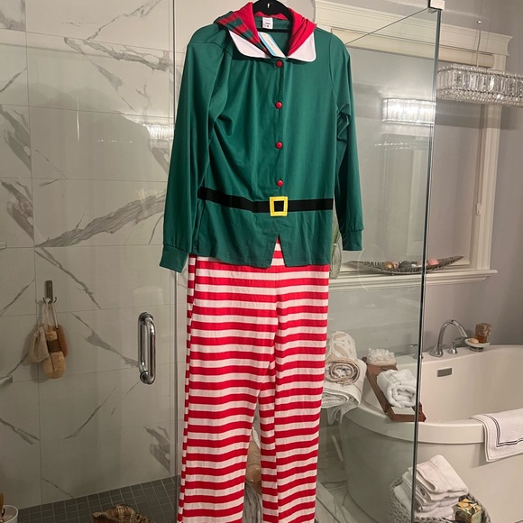 Funny ugly Christmas 🎄 PJ s women’s small one piece 🎄🎄 - Picture 7 of 17